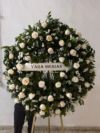 corona de flores 350 euros Corona de flores 350 euros